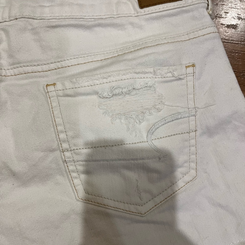 American Eagle Shorts Size 8 - Picture 4 of 9